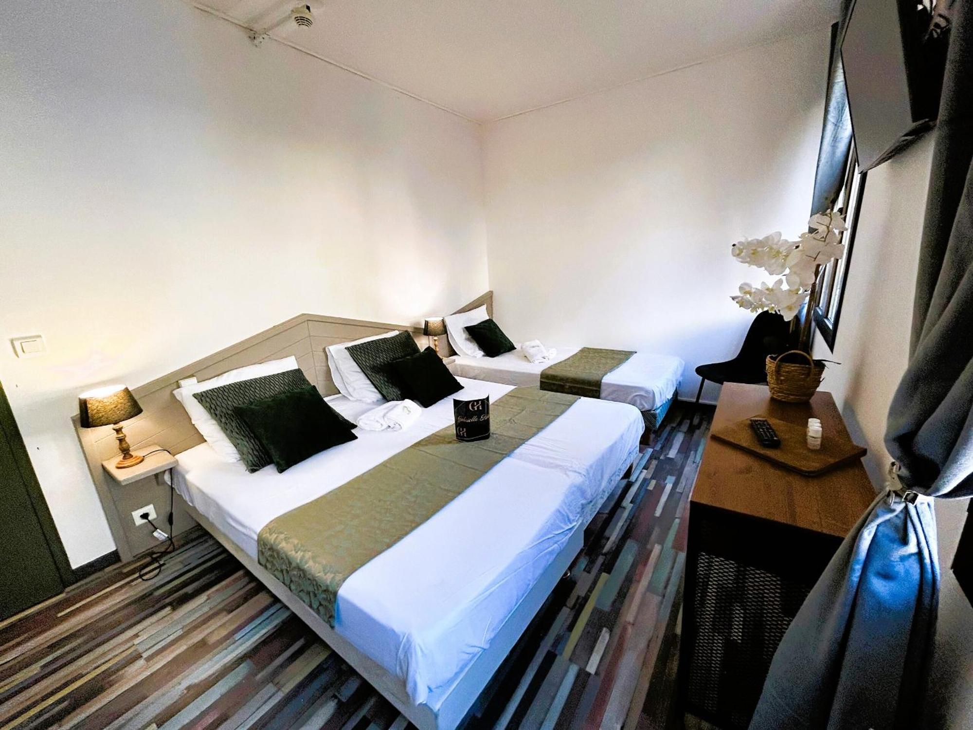 Gabrielle Hotel Aiguines Værelse billede