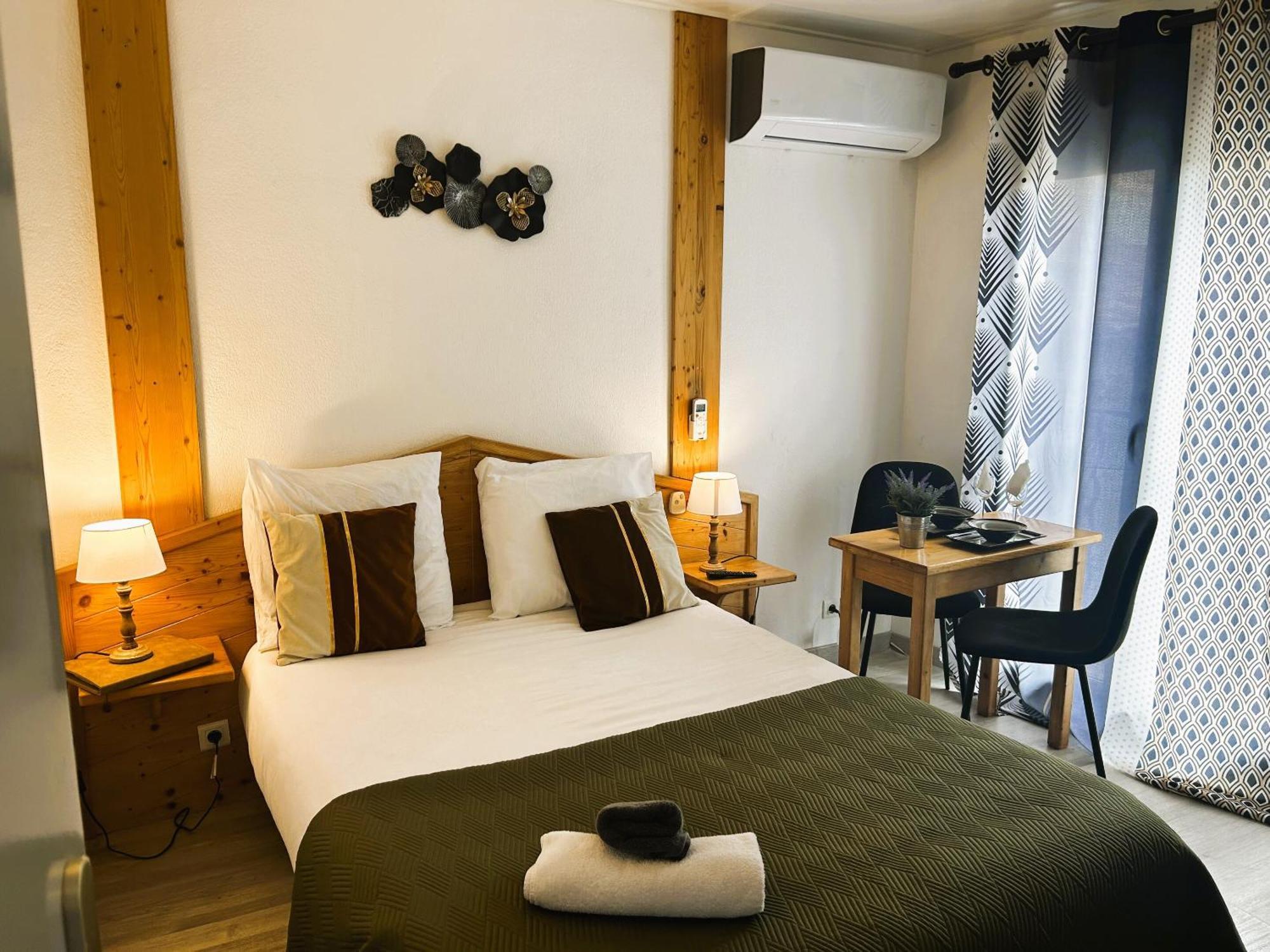 Gabrielle Hotel Aiguines Værelse billede