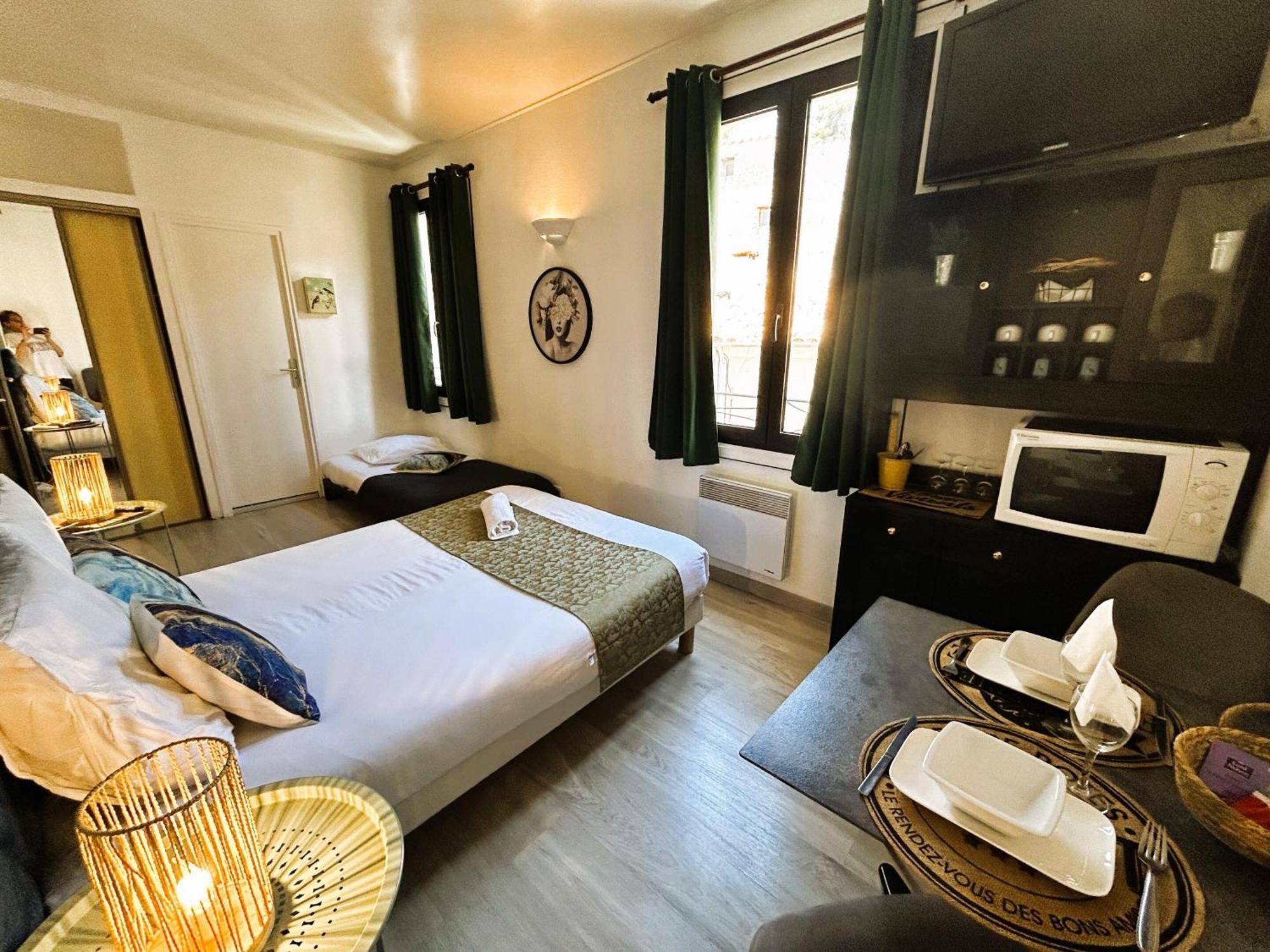 Gabrielle Hotel Aiguines Eksteriør billede